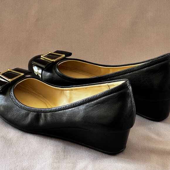 Cole Haan Emory Bow Wedge, Black, Size 7.5 - Picture 5 of 6
